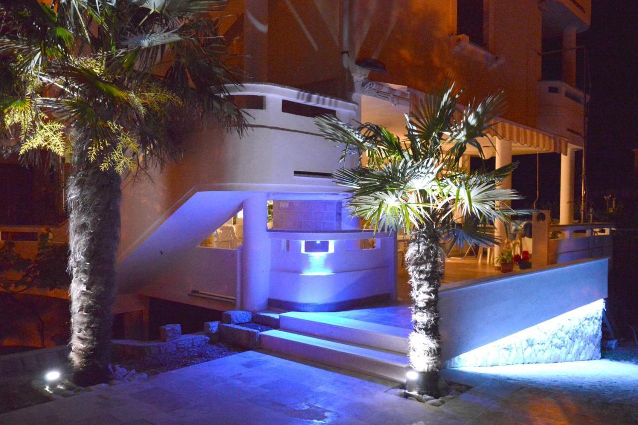 Double Room Jakisnica 4160D Lun  Luaran gambar