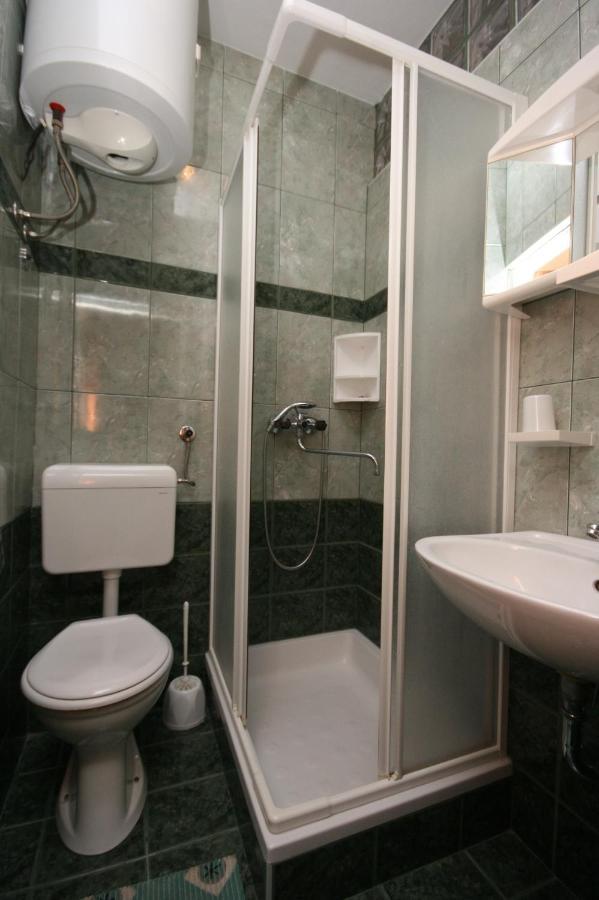 Double Room Jakisnica 4160D Lun  Luaran gambar